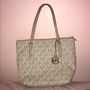 🚫SOLD🚫 Michael Kors Logo Tote Vanilla
